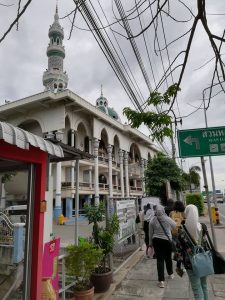 Masjid Jamiul Idhard Bangkok Dari Luar