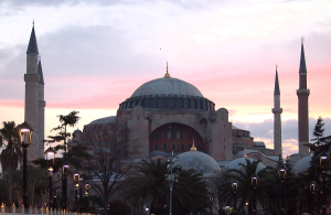 Pemandangan Aya Sofia Dari Luar
