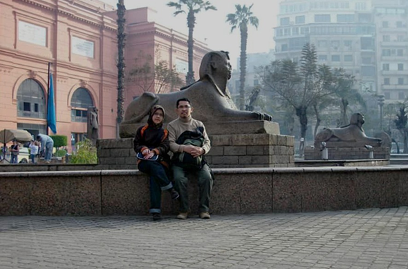 Dihadapan Muzium Mesir